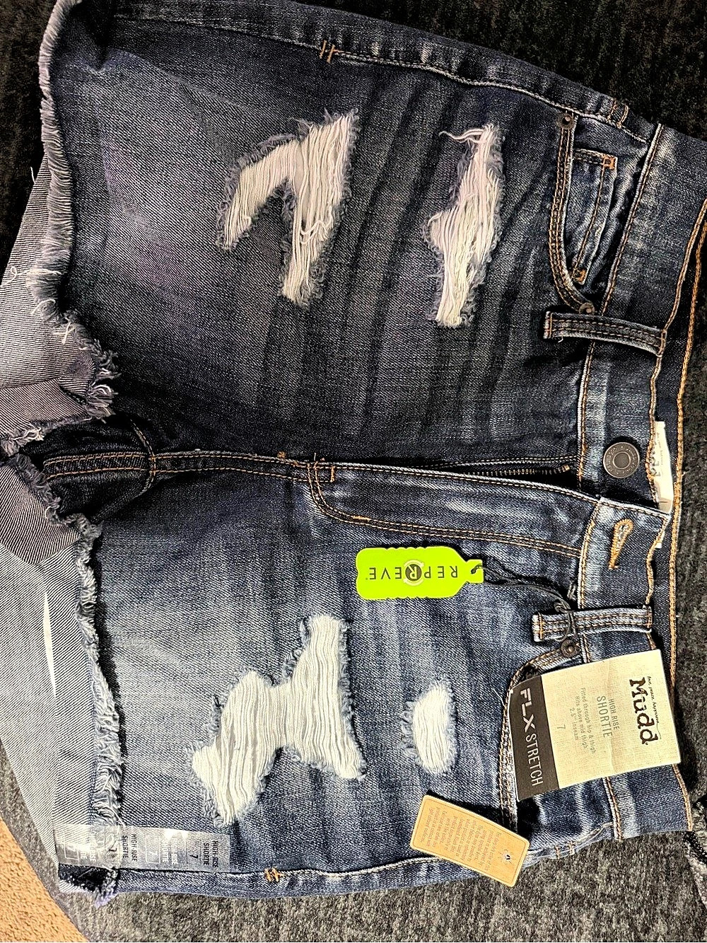 Mudd High Rise Shortie Distressed Denim Shorts in Blue Size 7 NWT